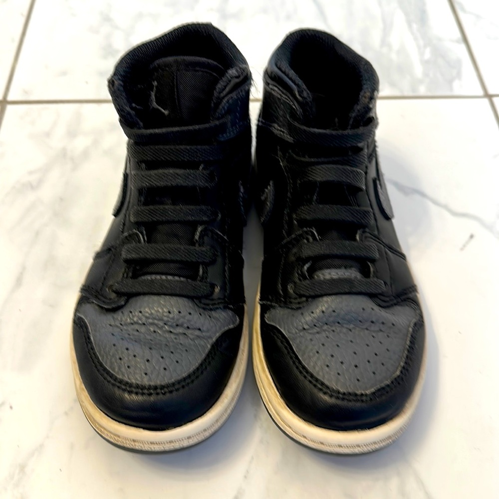 2017 AIR Jordan 1 Retro Mid GS 'Black Dark Grey', 11C